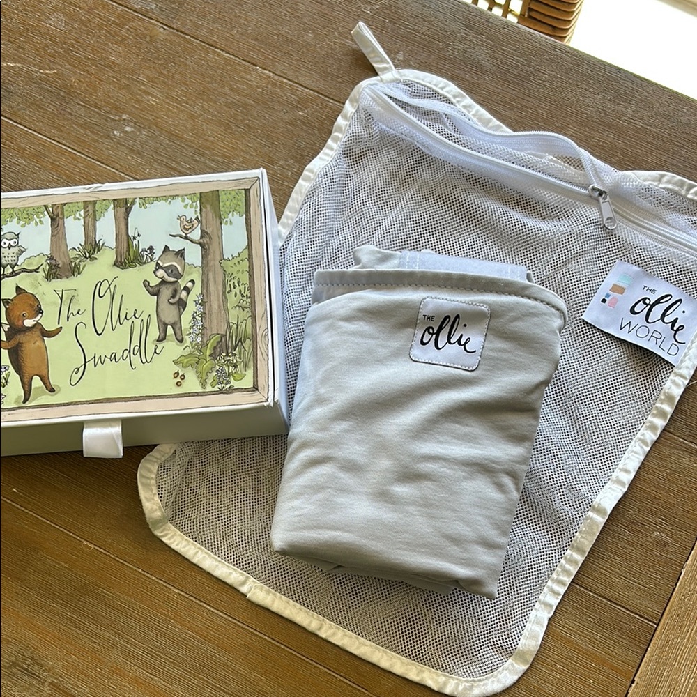 The Ollie Swaddle in Light Gray